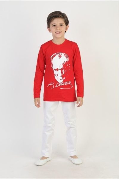 Kırmızı Zemin Üzerine Beyaz Atatürk Baskılı Unisex Uzun Kol Tişört